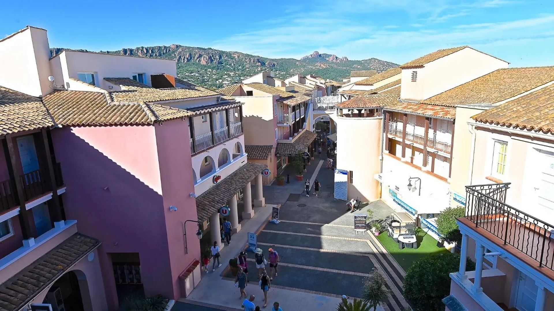 Apartment Village Cap Esterel - Le Village-68 By Interhome Saint-Raphaël