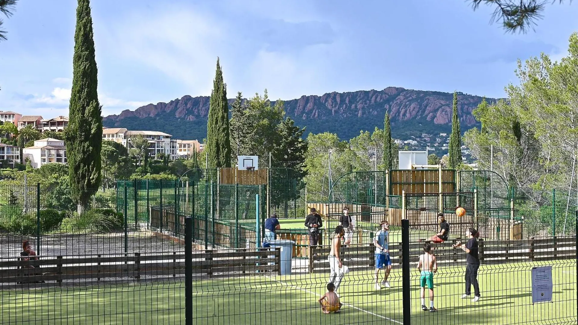 Apartment Village Cap Esterel - Le Village-68 By Interhome Saint-Raphaël