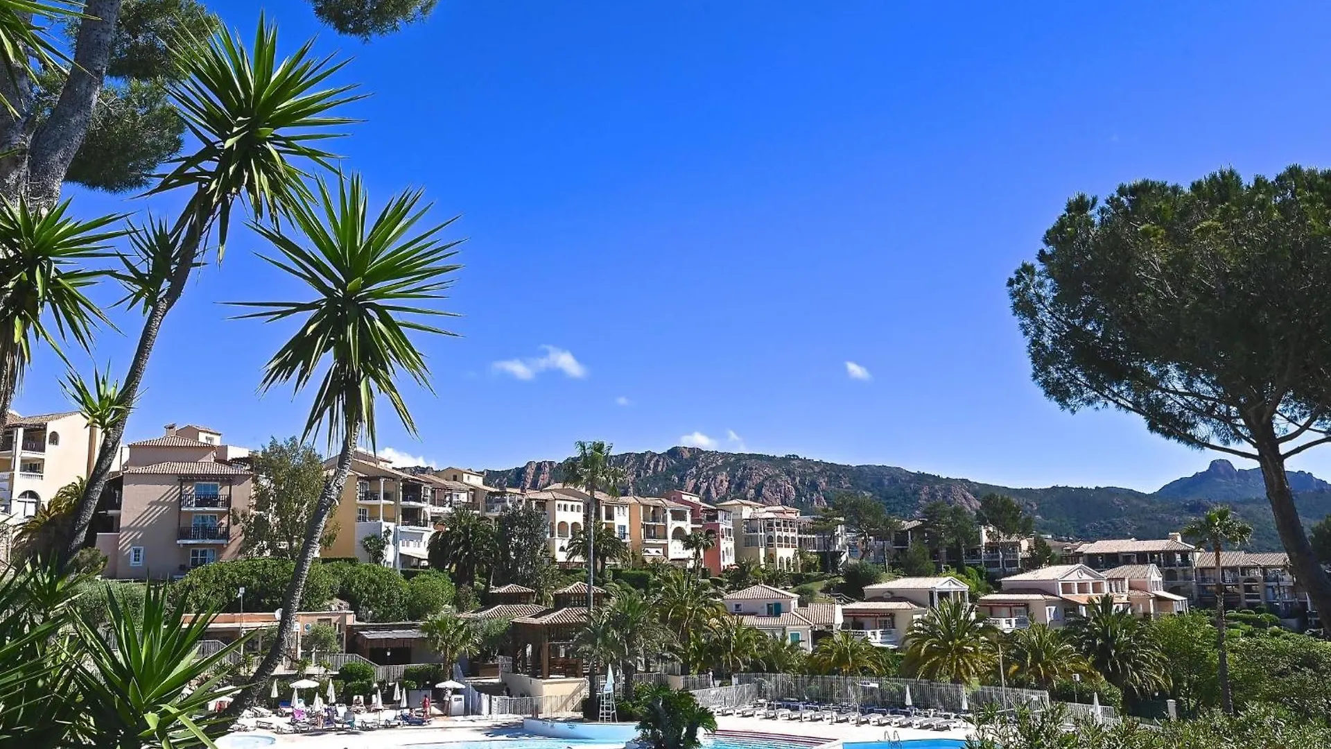 Apartment Village Cap Esterel - Le Village-68 By Interhome Saint-Raphaël